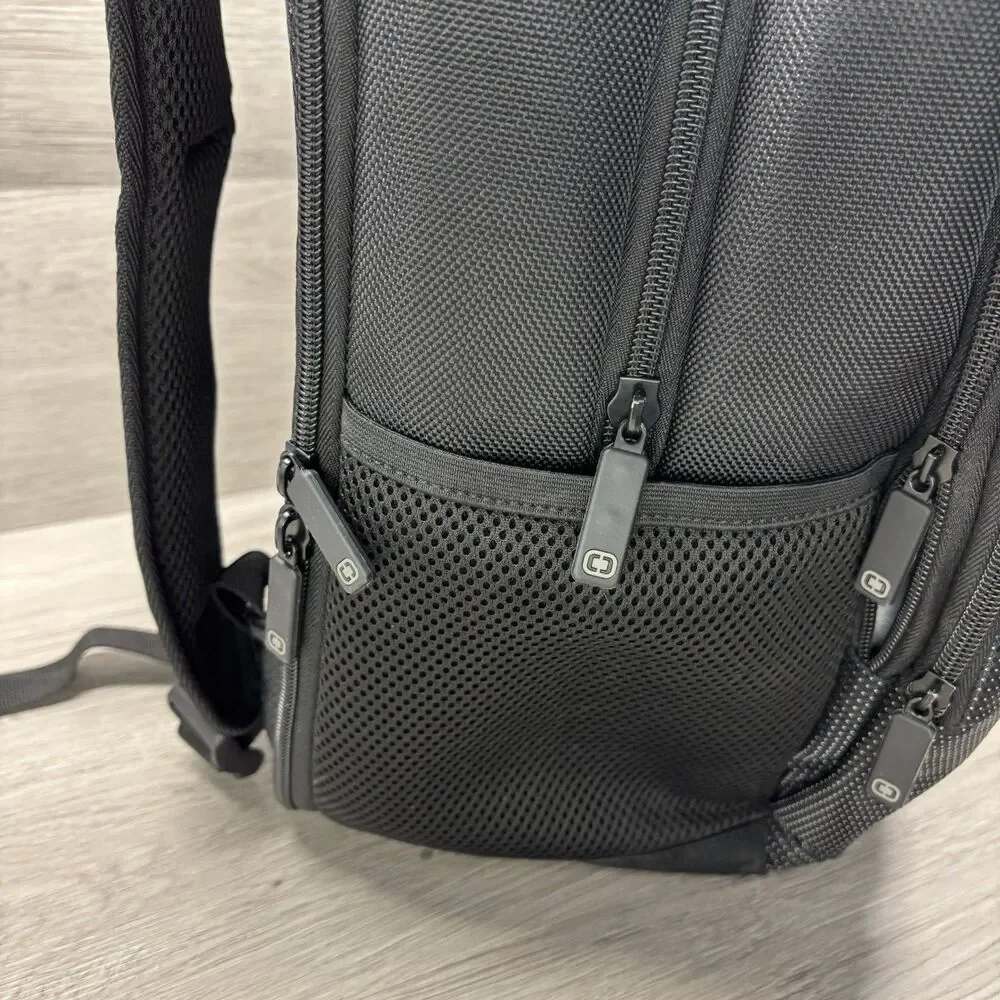 OGIO Black Branded Laptop Backpack Black Grey Padded School Travel Commuter Bag